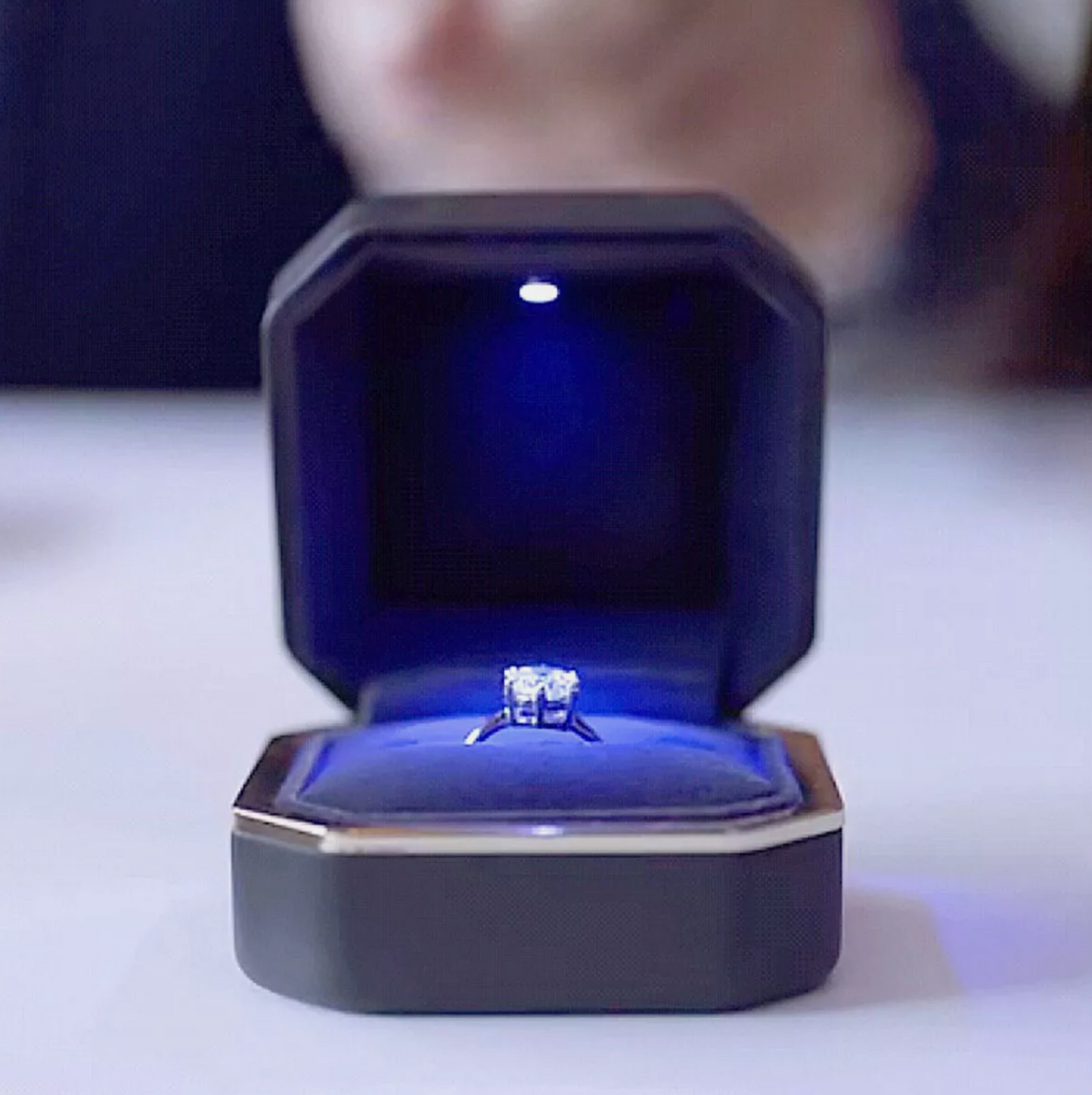 Luxury Ring Bands Gift Box with LED